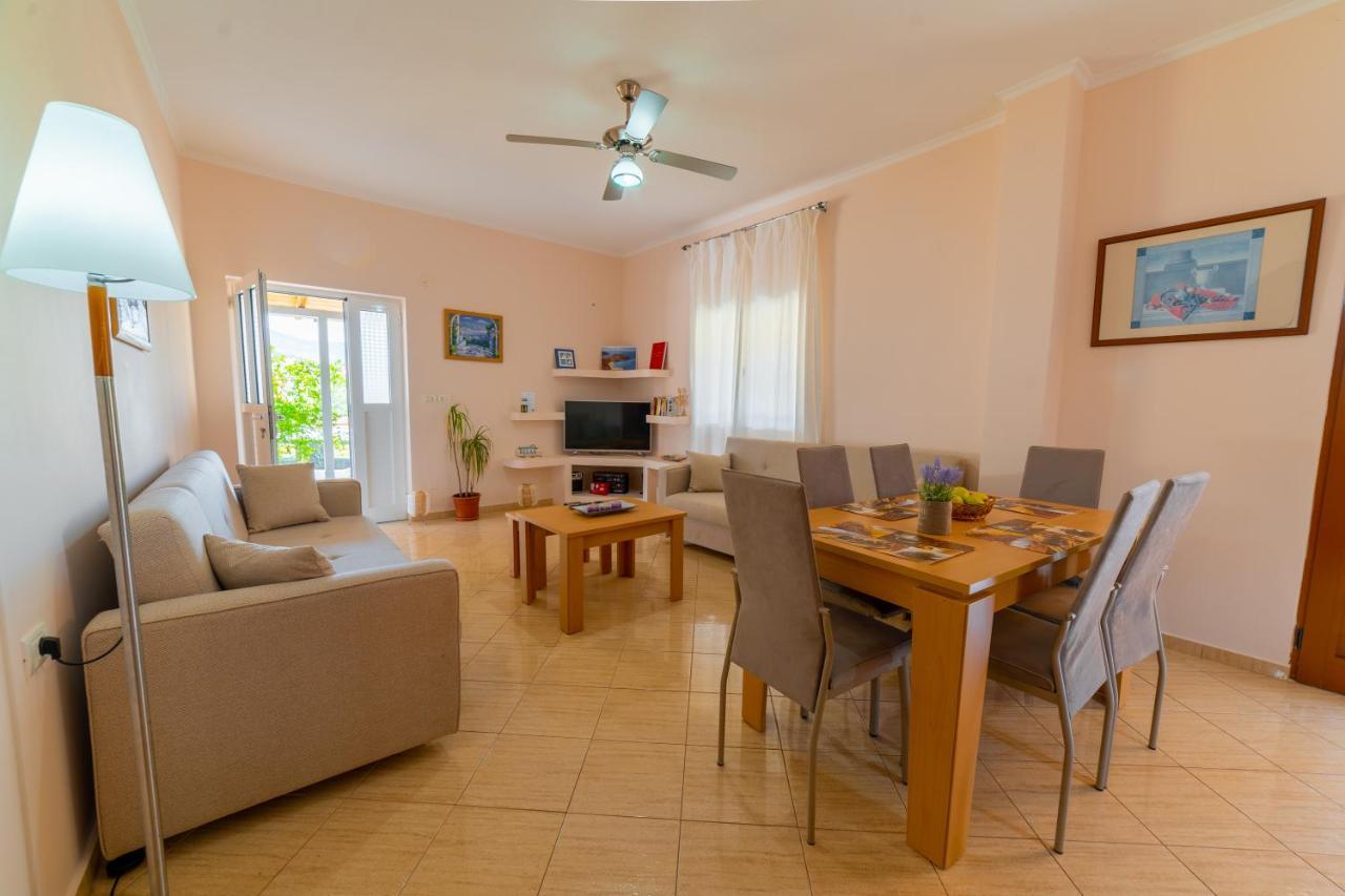 Dajana Apartments Ksamil Bagian luar foto