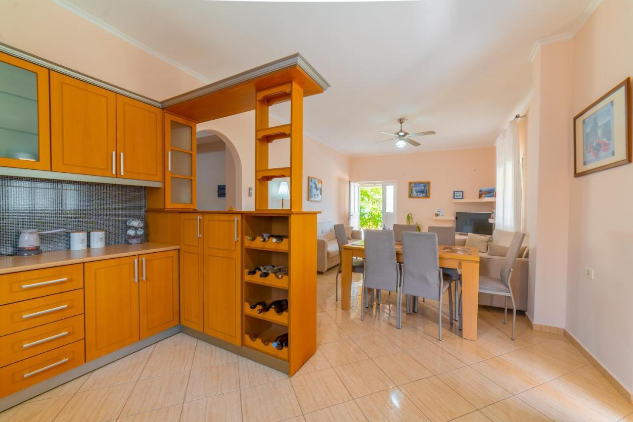 Dajana Apartments Ksamil Bagian luar foto